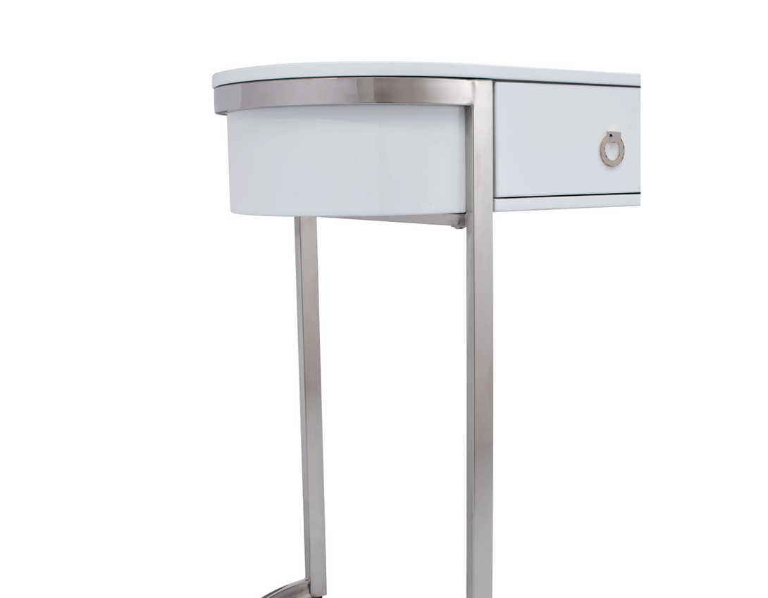 131 Marble Dining Table - Close-Up View of Metal Legs