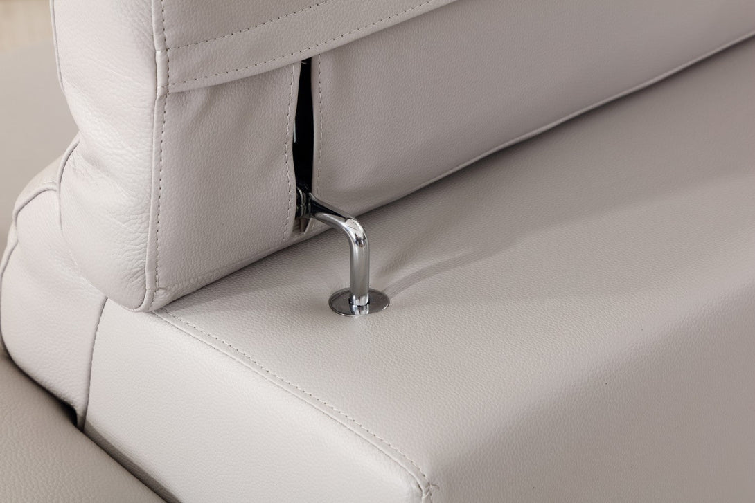 Divanitalia 636 Sofa in Light Gray Leather - Close-up View Adjustable Headrests