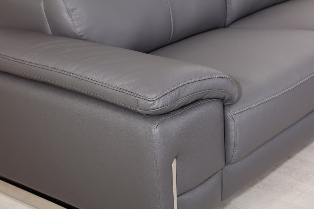 Divanitalia 636 Sofa in Dark Gray Leather - Close-up View Arm Leather and Stitching