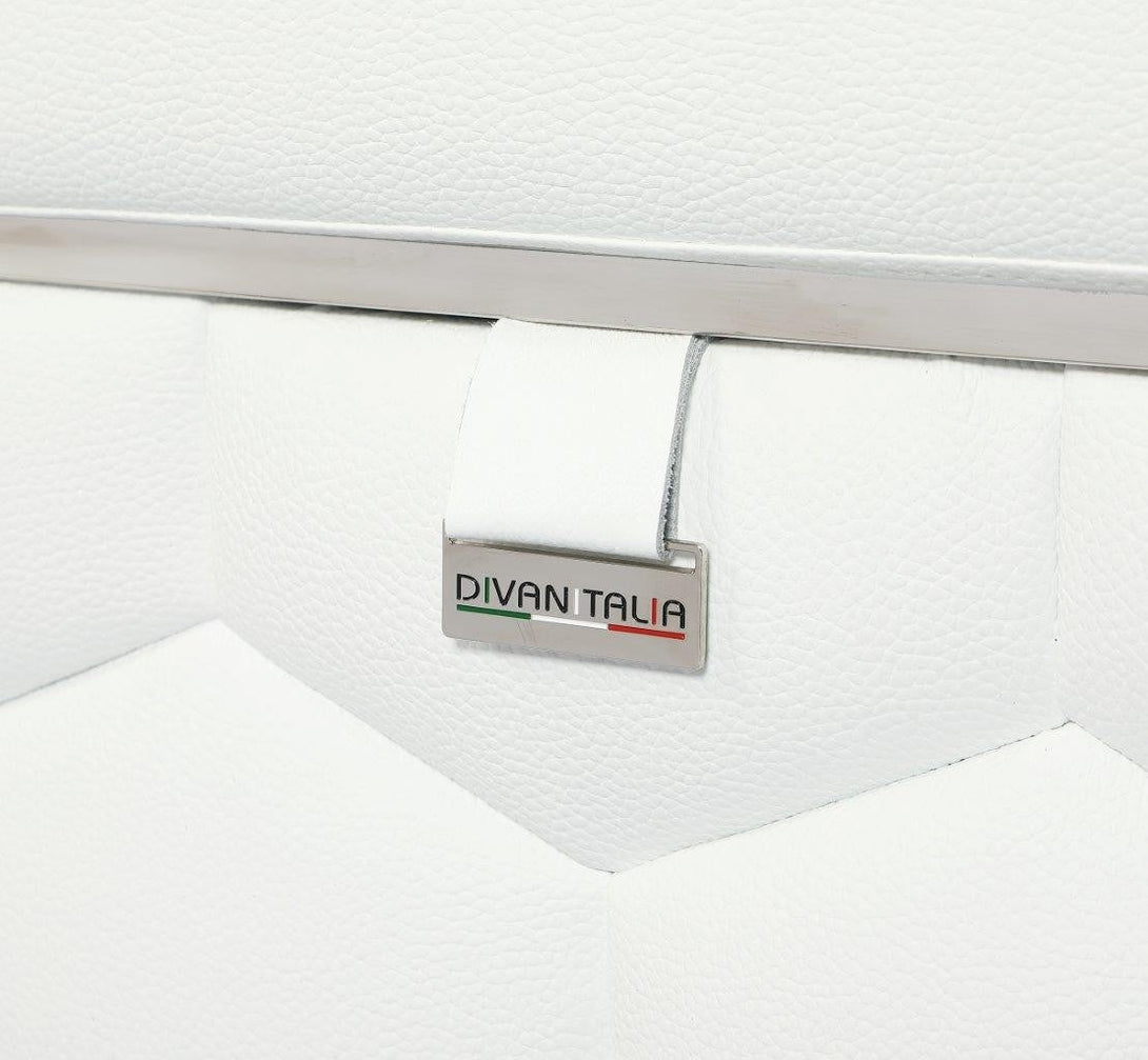 Divanitalia 692 Living Room Set in White Leather - Close-up View of Leather Stitching