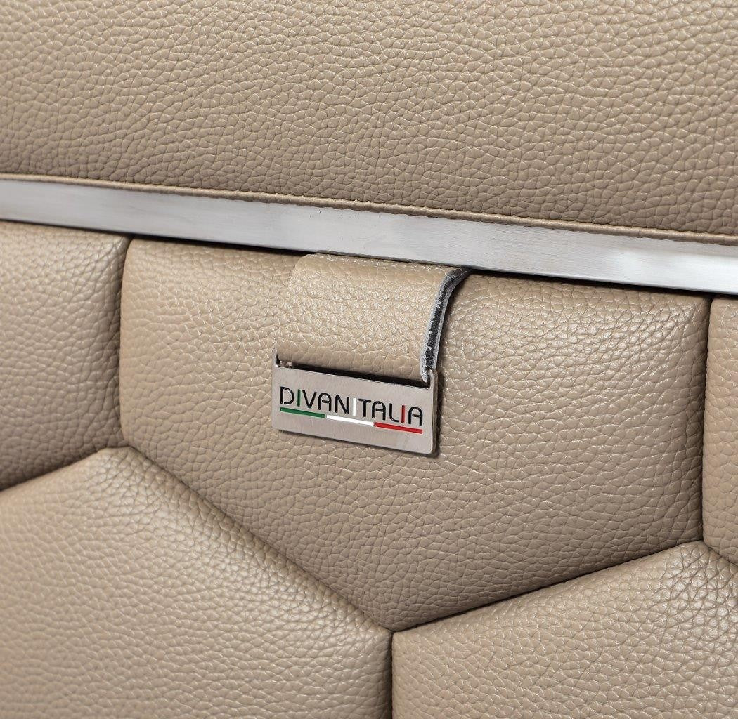 Divanitalia 692 Living Room Set in Beige Leather - Close-up View of Leather Stitching