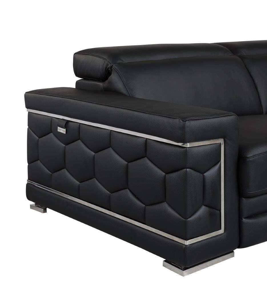 Divanitalia 692 Living Room Set in Black Leather - Close-up View of Sofa Arm