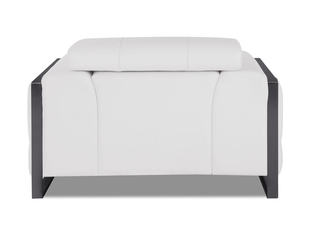 Divanitalia 903 Chair in White Leather - View of Rear of Chair on a White Transparent Background