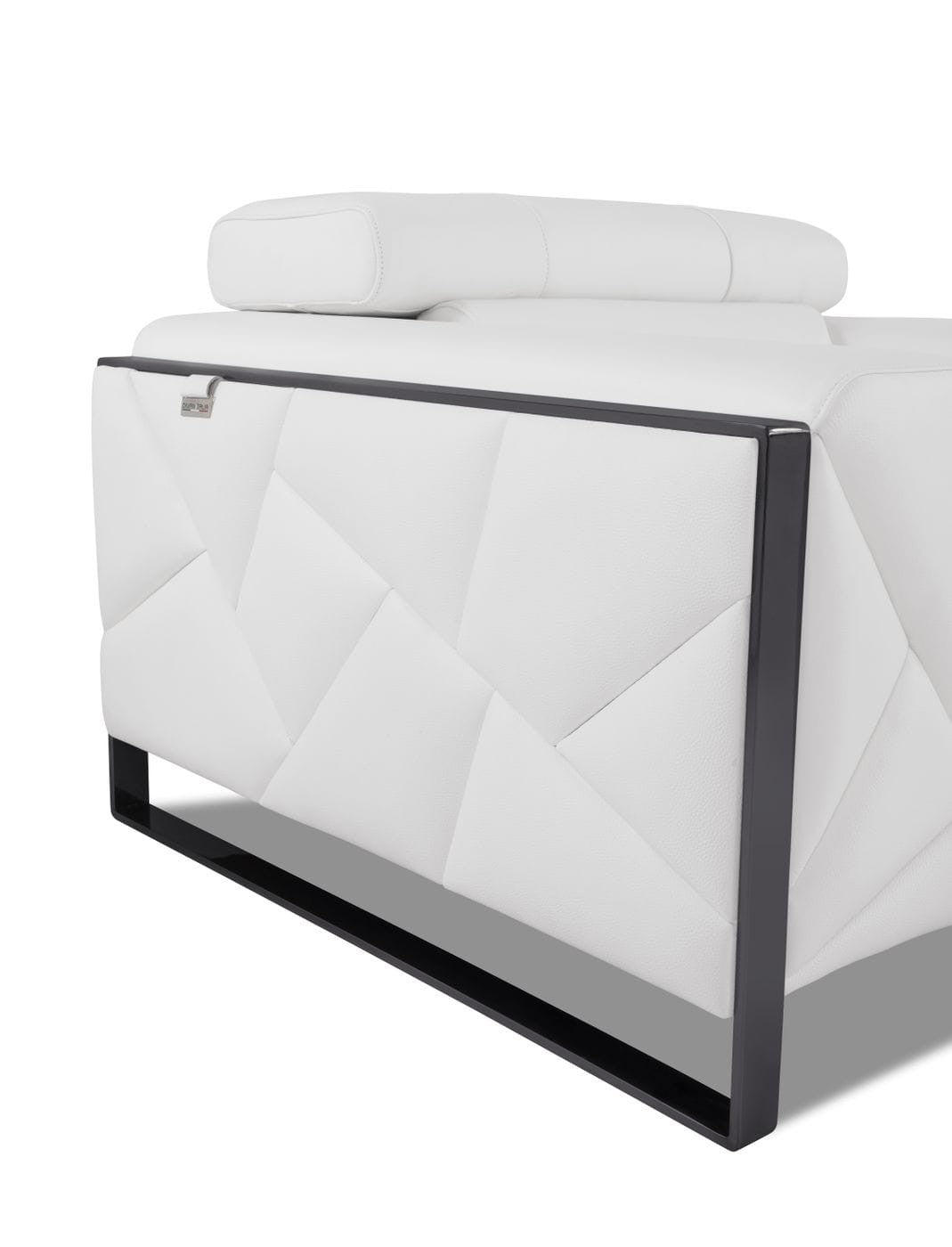 Divanitalia 903 Living Room Set in White Leather - Close-up View of Sofa Arm