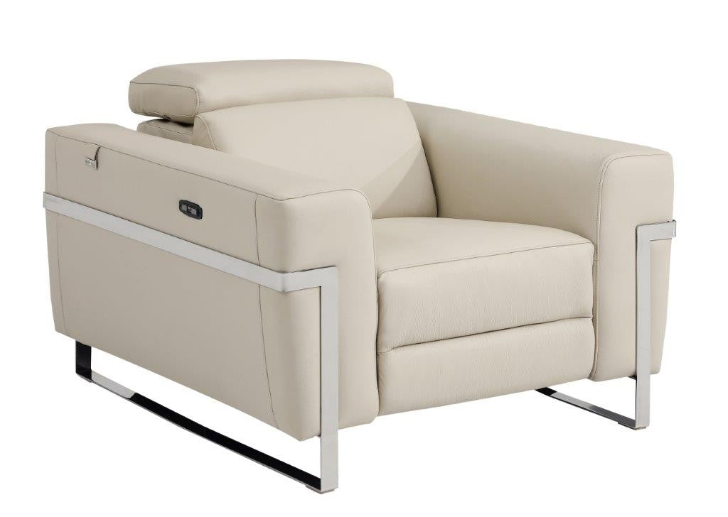 Divanitalia 990 Living Room Chair - Angled View of Front