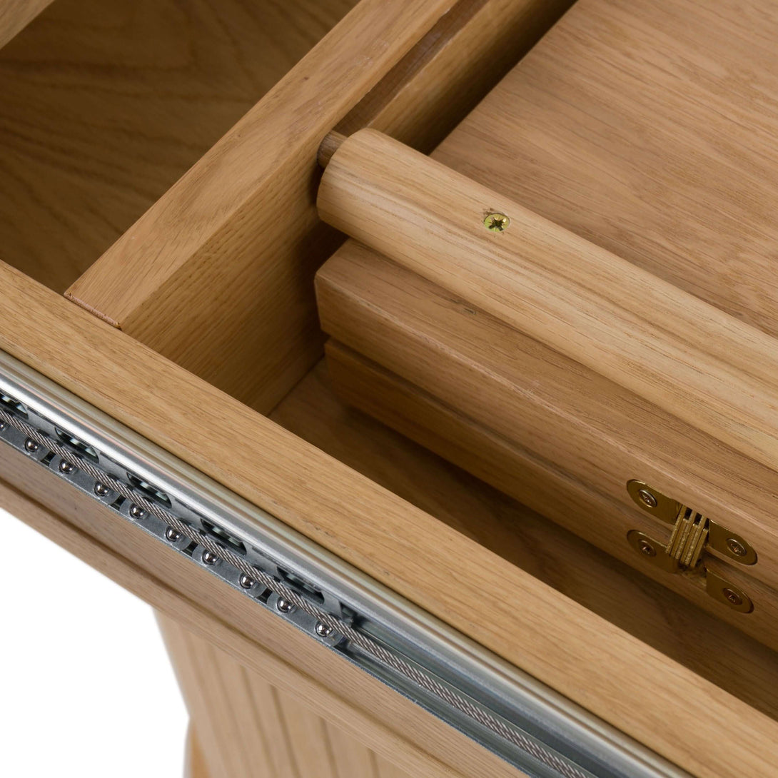 Modrest Milan Modern Natural Oak Dining Table With Extension - Close up view dining table extention mechanism
